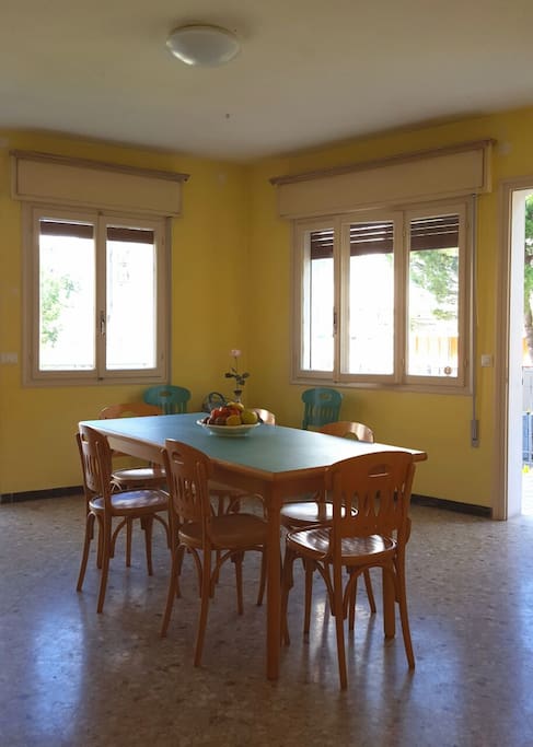 Ampio salone
