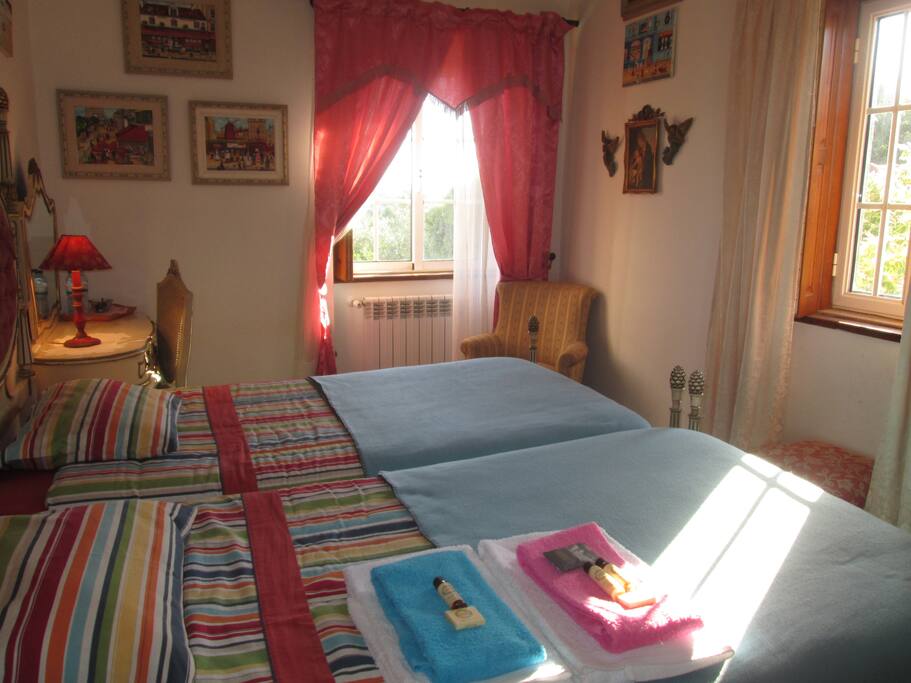 Quarto de 2 camas individuais