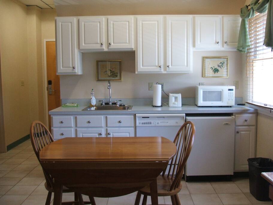 Common room kitchenette