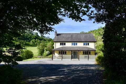 Secluded Farmhouse with Private Lake