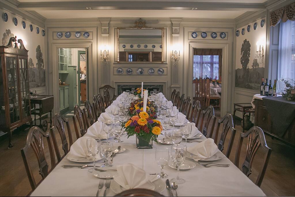 Dine Up to 18 (Hershey Dined Here)
