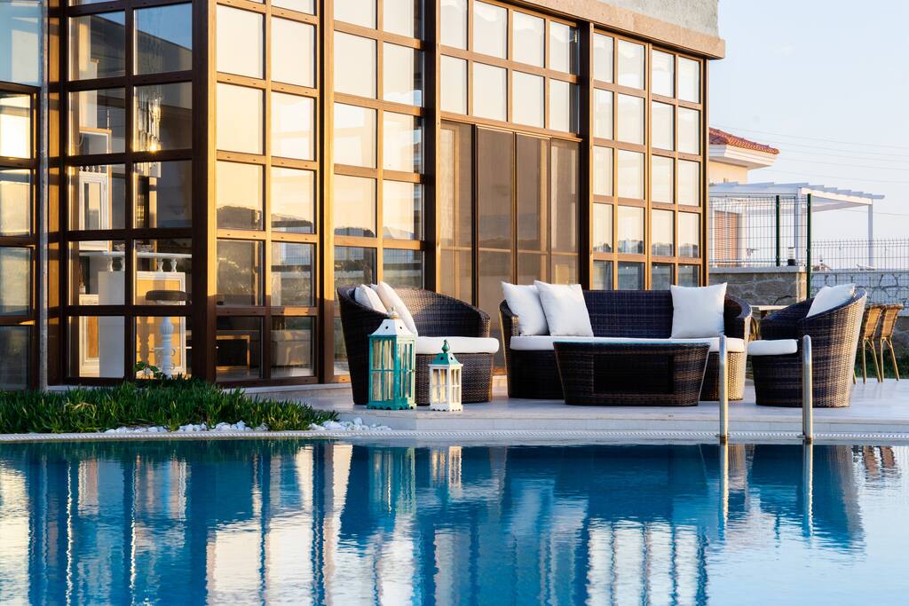 Outdoor Seating
