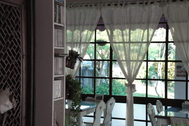 Nantou Puli House B&B - Suetang Artist Homestay (Separate Dining Kitchen Space)