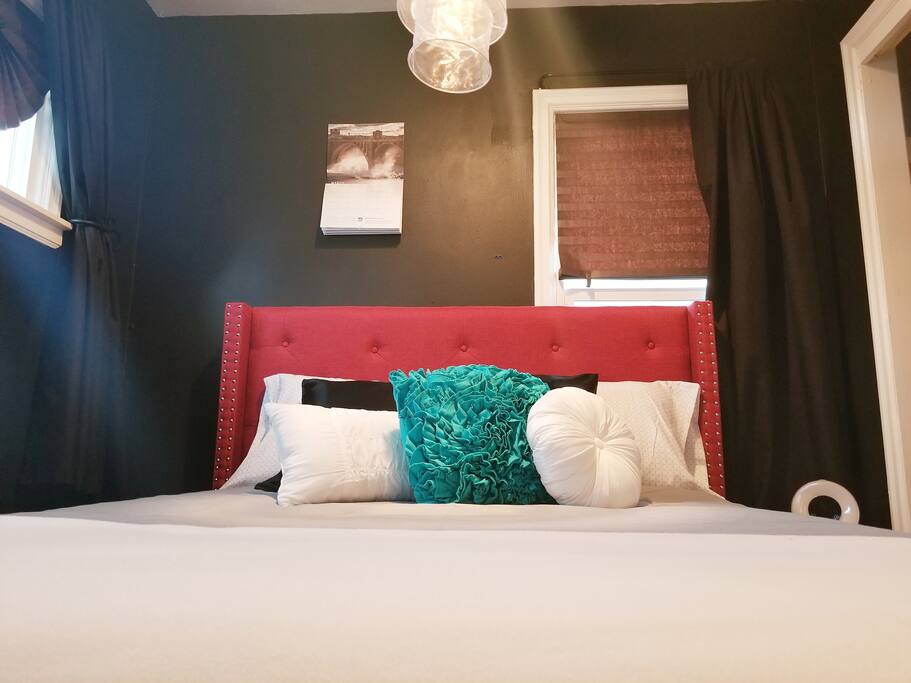 Master Bedroom w/ 46in TV
