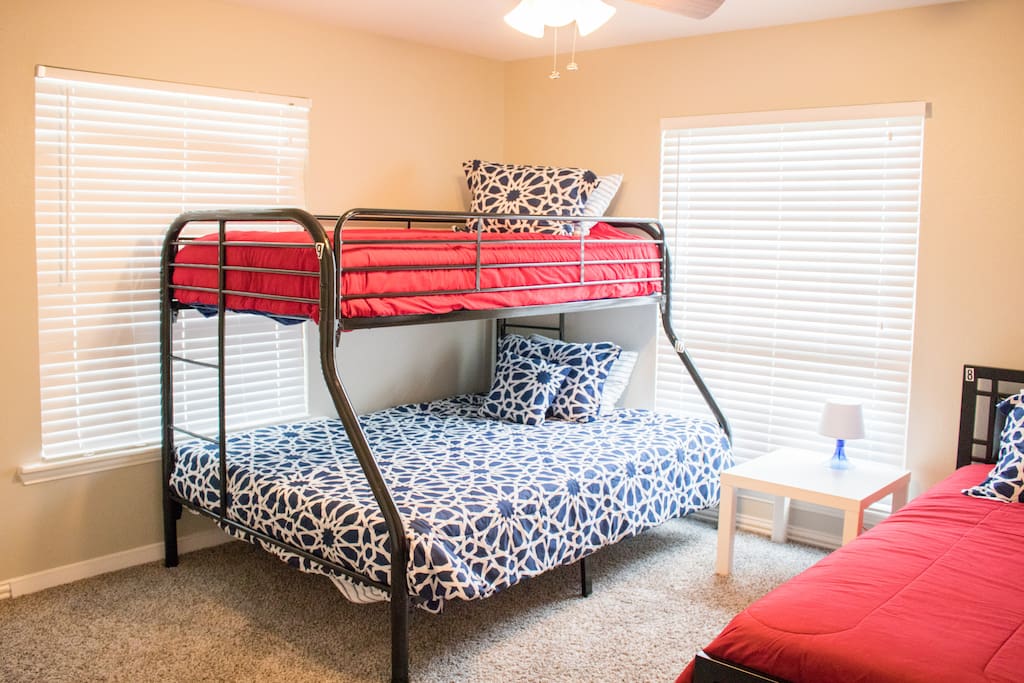 Bed 9 - Top Bunk