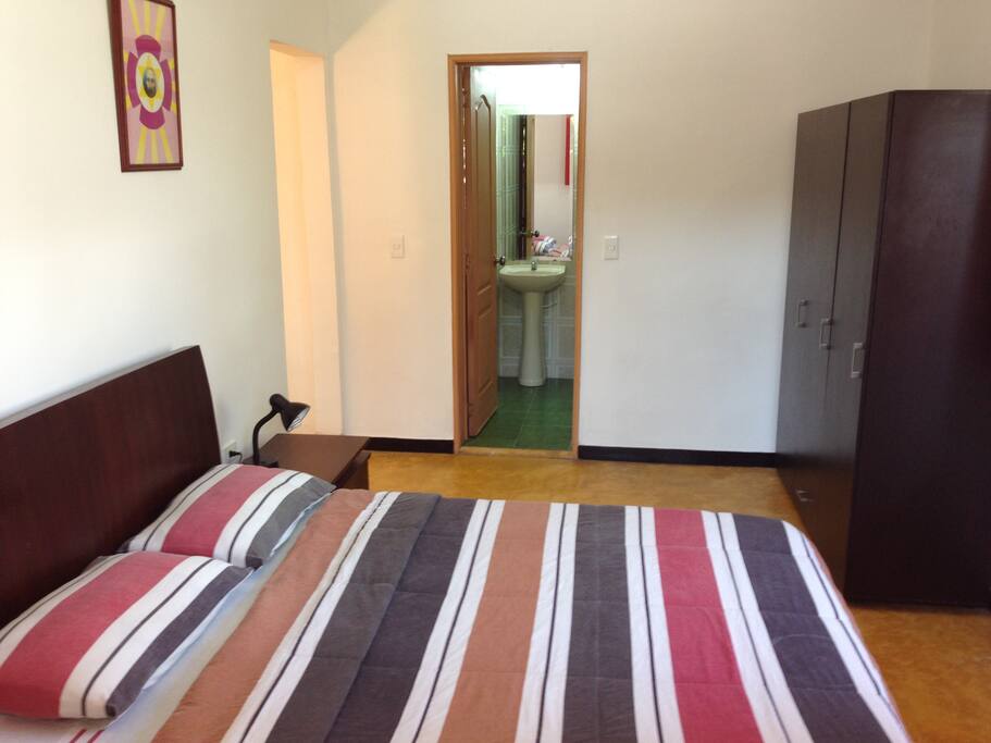 Habitación con baño privado