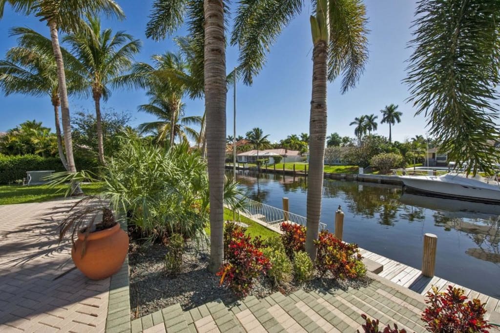 Exterior Dock