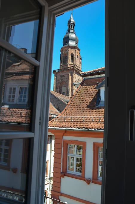 Blick aus dem Küchenfenster nach links zur Heiliggeistkirche