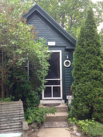 Airbnb Lake Winnipesaukee Vacation Rentals Places To Stay