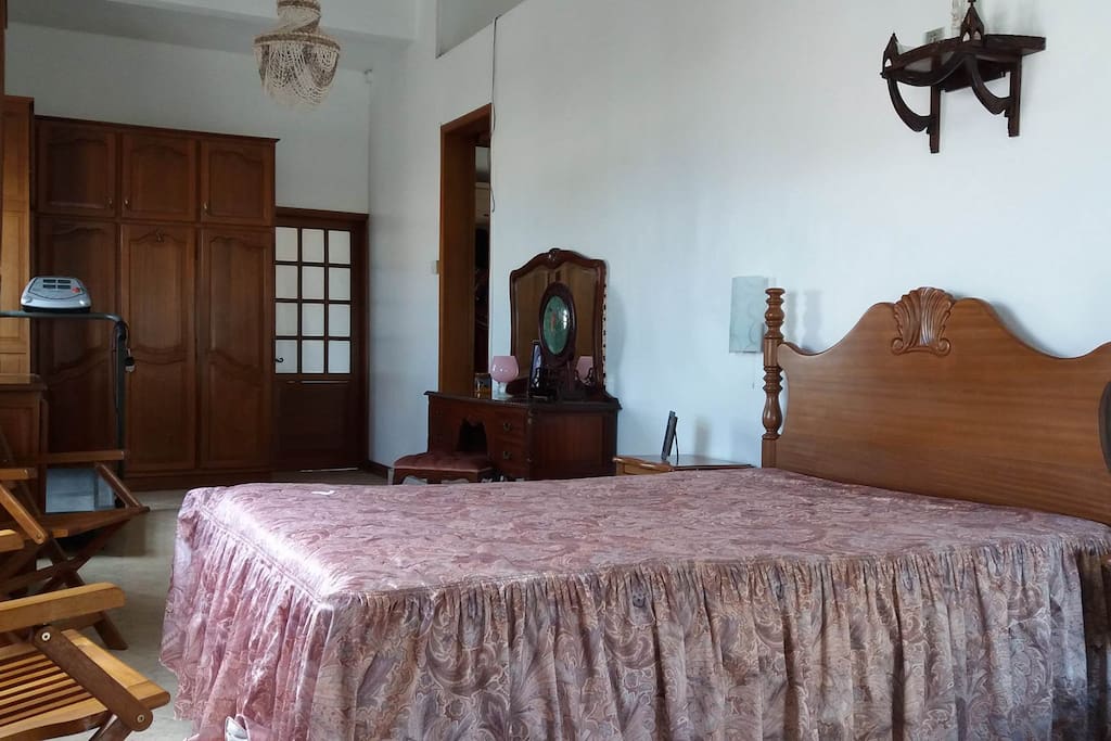 Masted bedroom