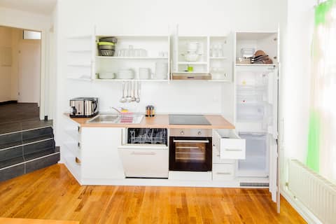 Modern Apartment/4 Bedr/2 Bathr/up to 11 Pax/90sqm