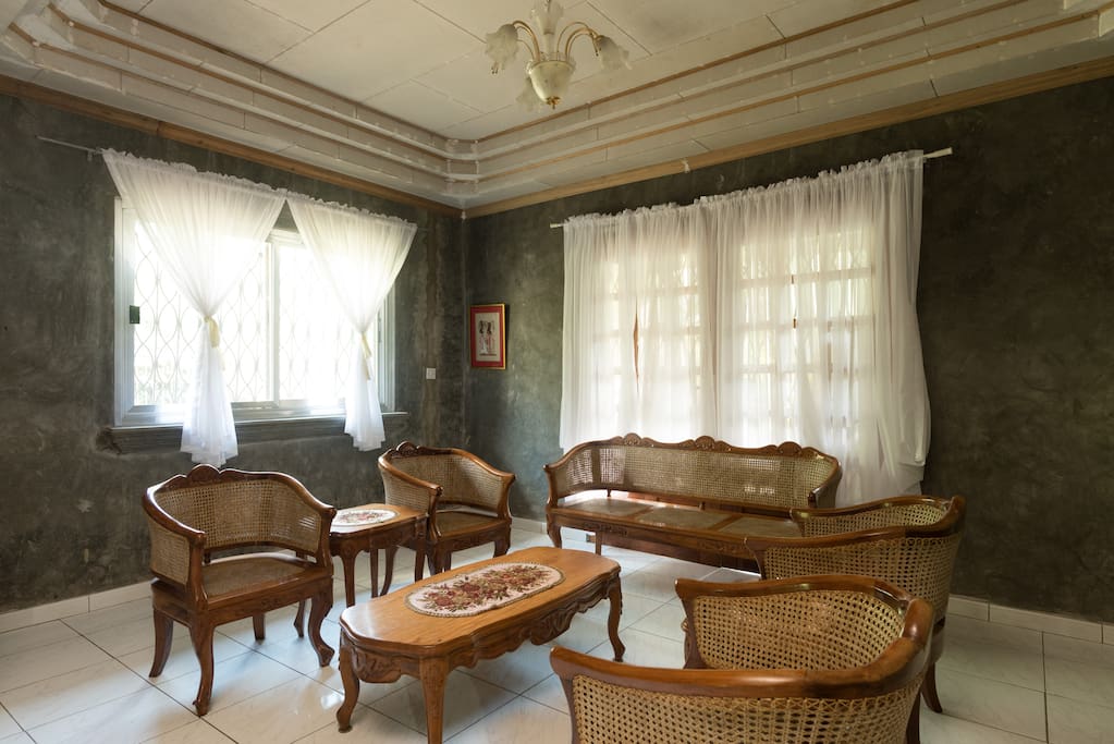 SALA ROOM