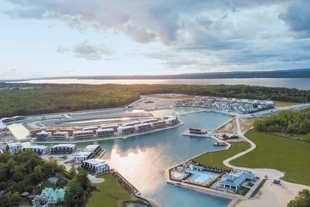 2BR Getaway at Friday Harbour All Season Resort Condominiums for Rent in Innisfil, Ontario, Canada