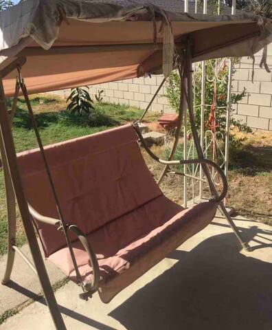 Safe and clean, with parking space gallery image 5