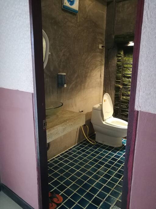 Shower with hot water.