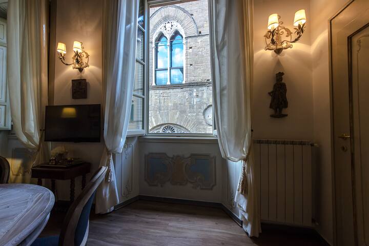 Orsanmichele View in a Fantastic Location gallery image 2