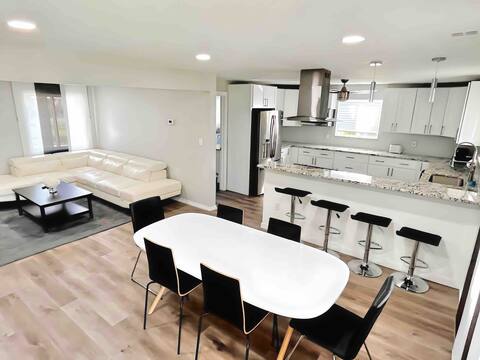 Modern Contemporary Farmhouse