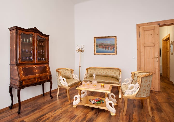 Empire Apartment - Charles Bridge - Praga