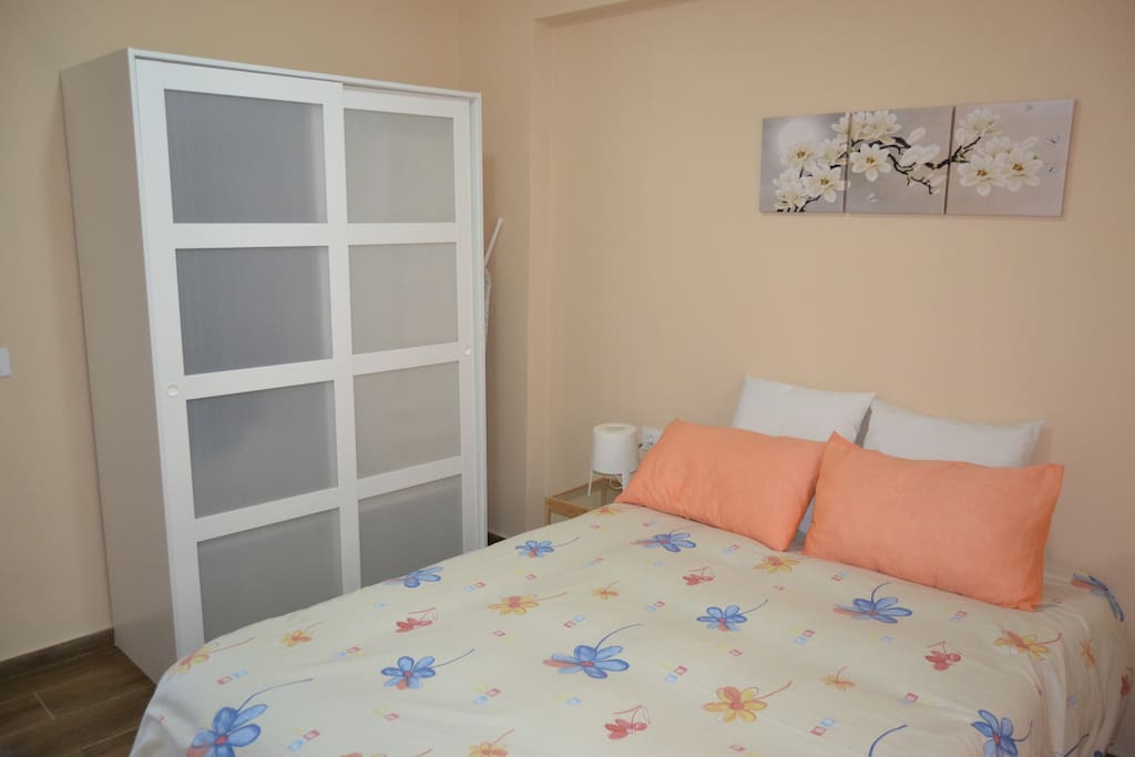 Dormitorio principal espacioso