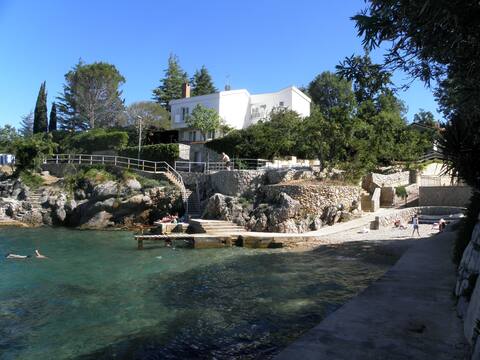 Seafront "Villa Valica" with pool