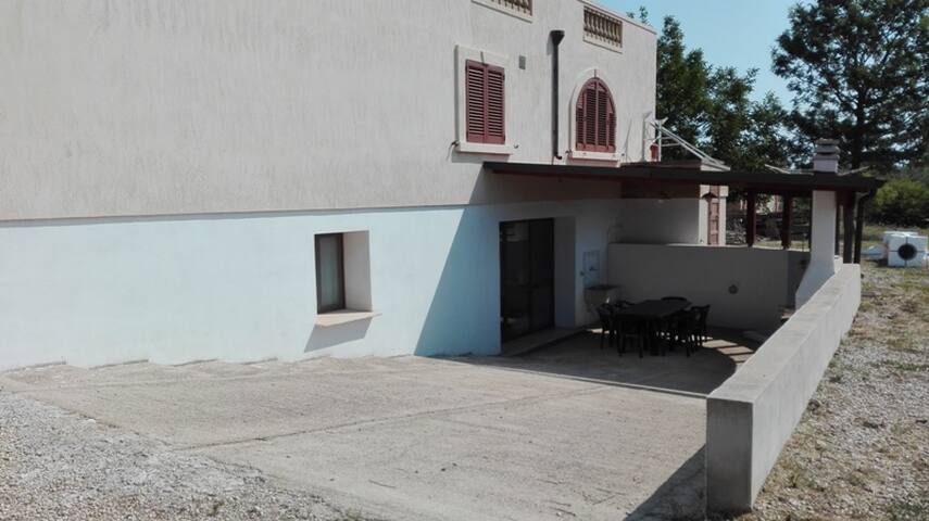 appartamento in villa Martina a 3km dal mare 14 pl gallery image 2