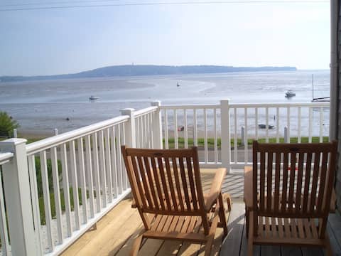 Waterfront Rocky Nook Beach House