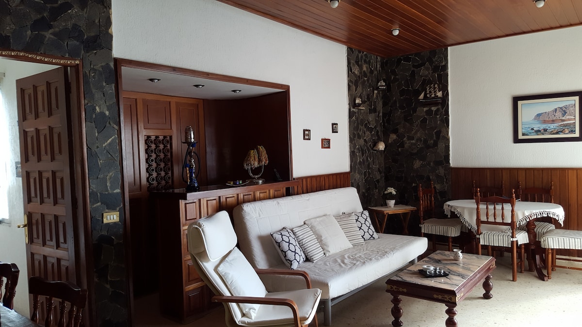 Top Airbnb: APARTMENT AT SEA SHORE, BEACH QUIET en Santa Cruz De Tenerife