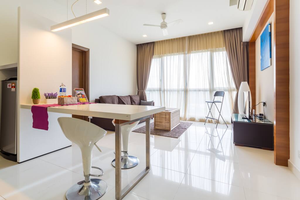 Overview of the living area