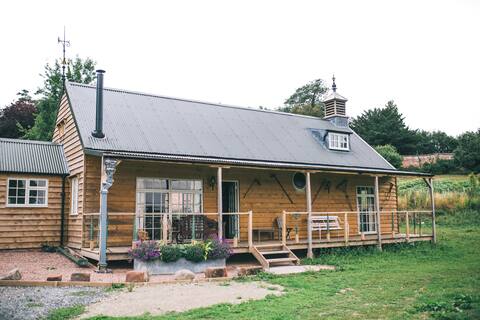 Cabin for 6 on Beautiful Shropshire Country Estate