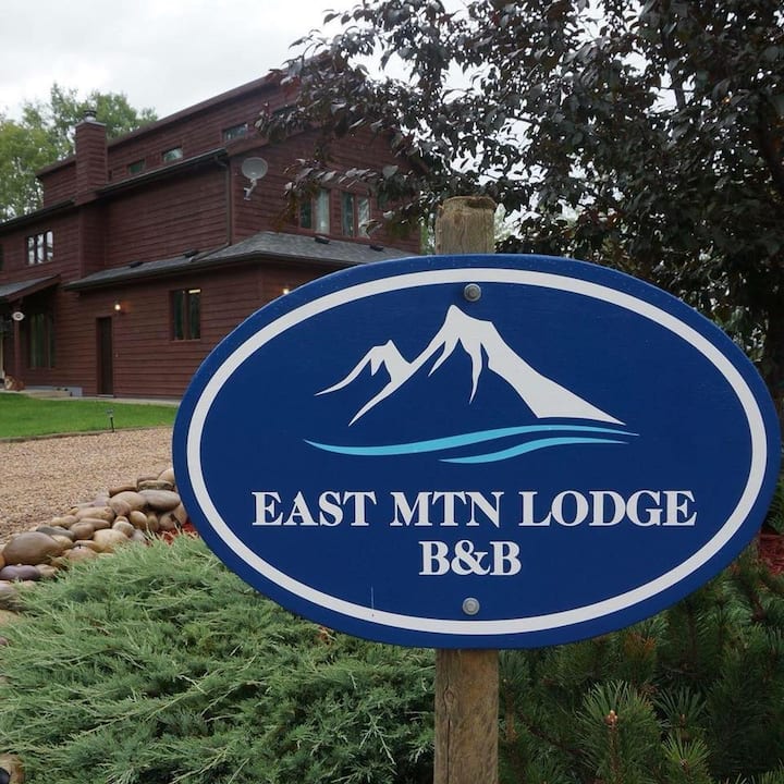 Whitecourt Vacation Rentals & Homes Alberta, Canada Airbnb