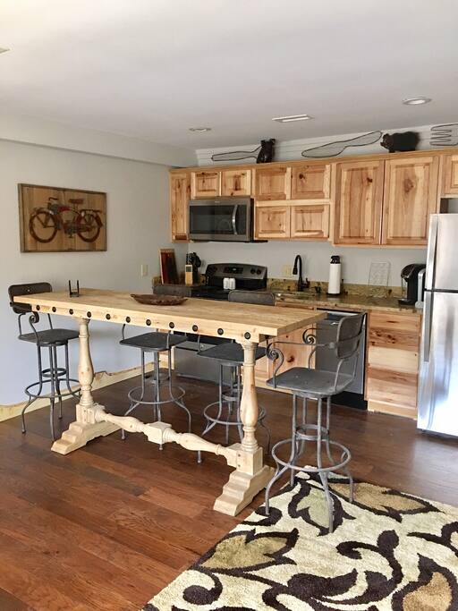 Fully equipped kitchen has everything you need to prepare your favorite meal. There is a Keurig coffee maker, just bring the pods.