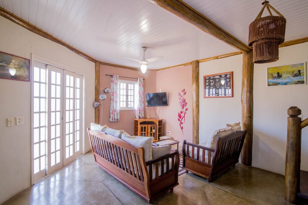 Sala muito agradável .. Bem arejada ..