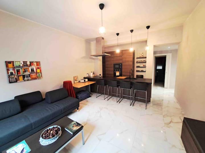 Intero Trilocale - Navigli - Milan