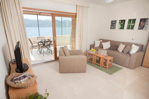 Eol (N1) - 1 bedroom apt with terrace and sea view
