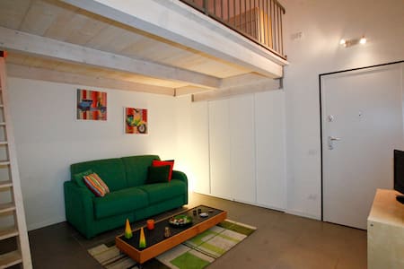 The top 20 lofts for rent in tivoli airbnb Hart peinture cuisine