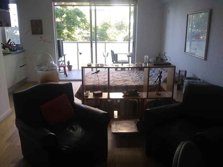 Квартира-студия с балконом в Colegiales