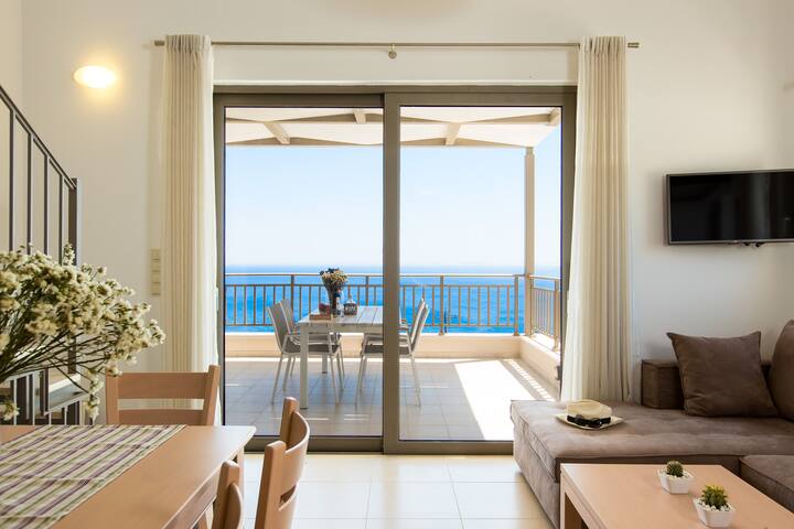 Villa Thromila – Panoramic Sea view in South Crete gallery image 5