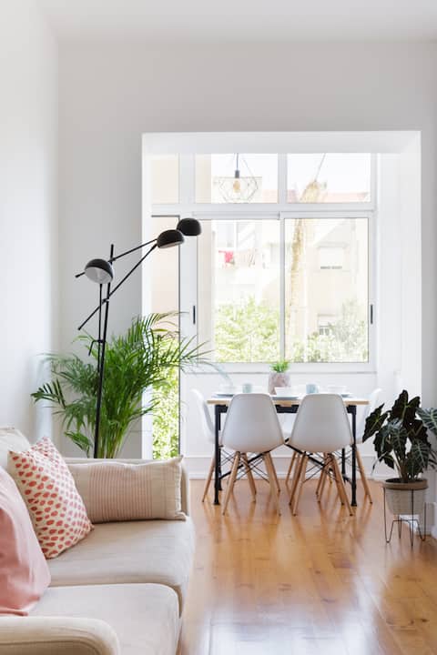 Imóvel de sucesso: Bright Riverside Apartment • AC • LX Factory em Alcântara