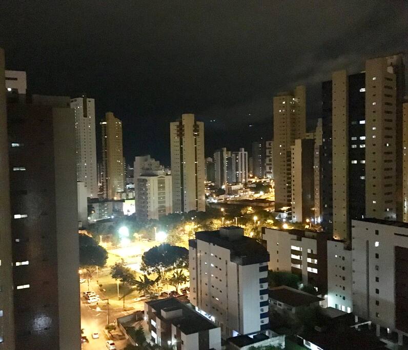 Vista da varanda noturna