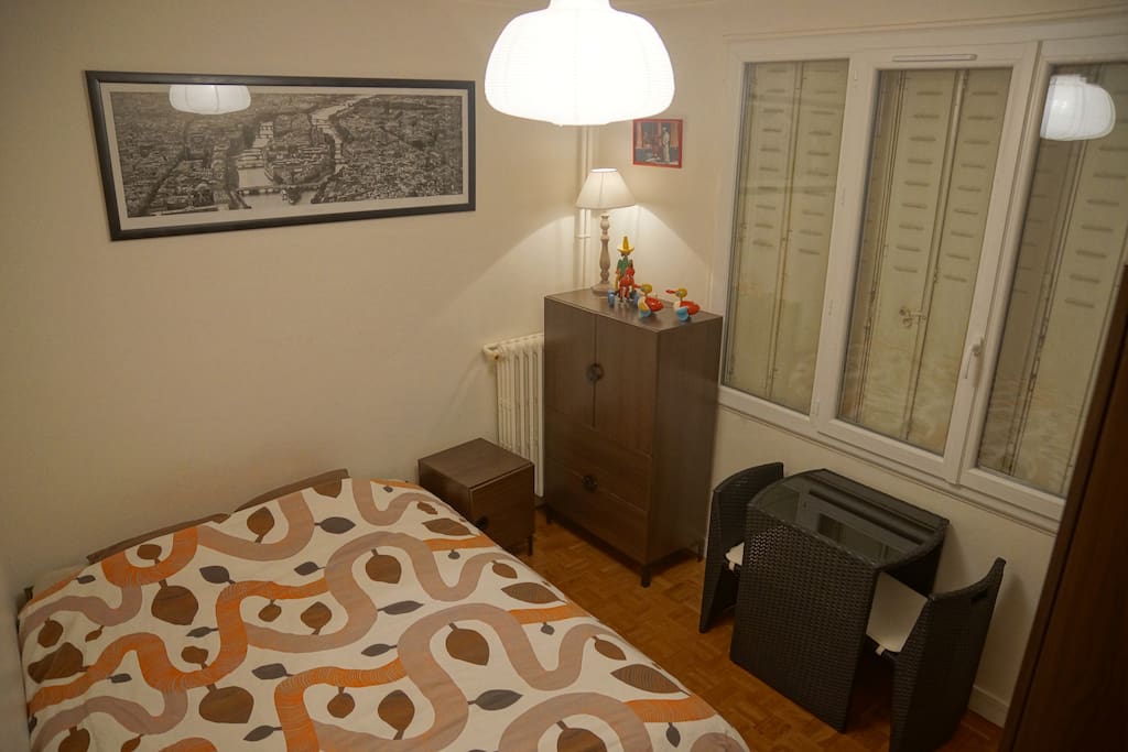 Bedroom with Queen size bed
