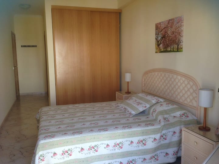 dhomë gjumi me banjë /suitë chambre avec/dhomë kostumi
