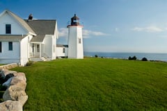 Wings+Neck+Lighthouse