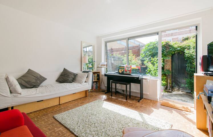 Family house in Kings Cross/Bloomsbury gallery image 5