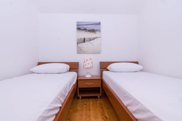 3 - ти етаж спалня 1