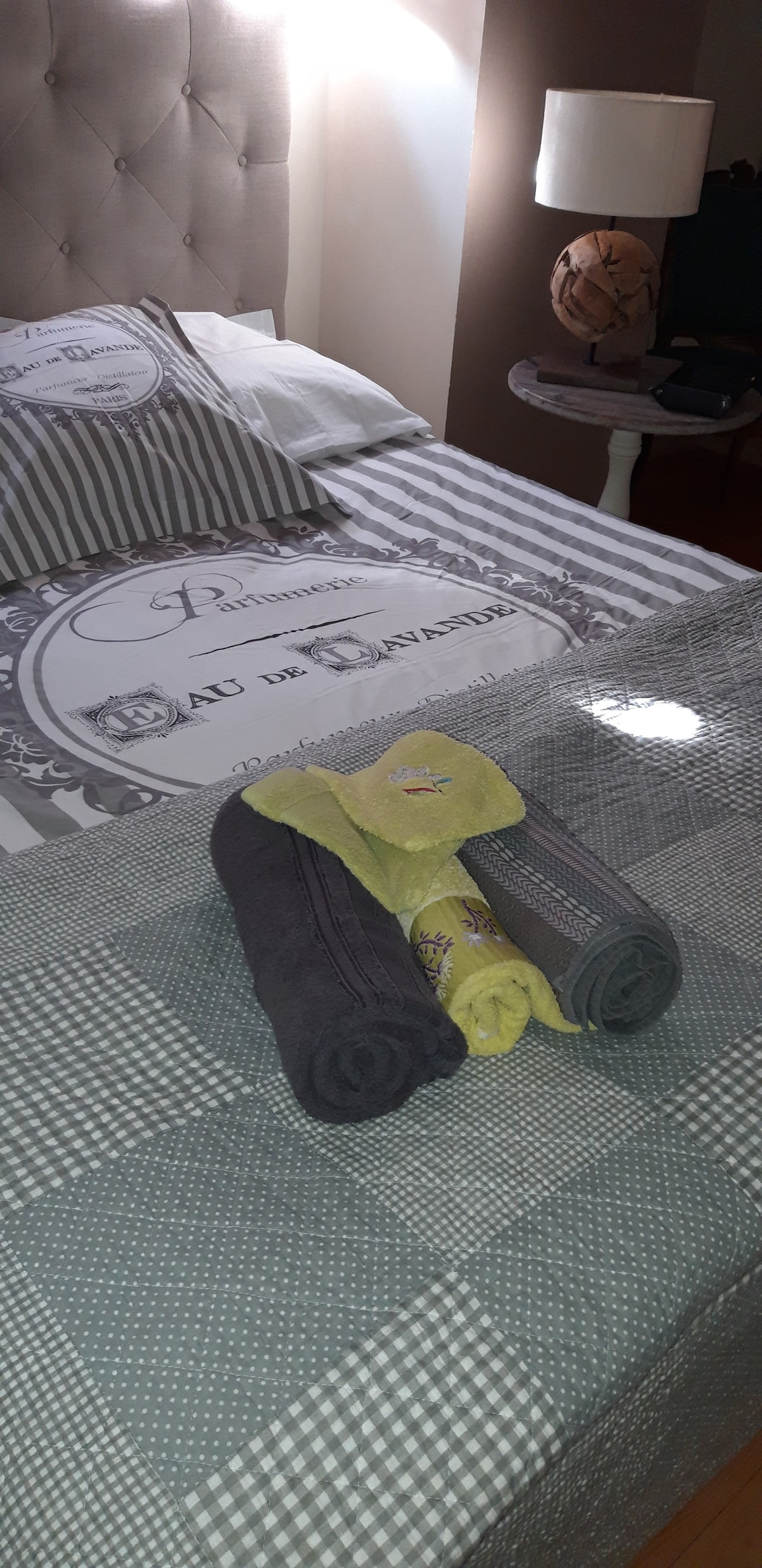 Chambre Taupe, Bed 160