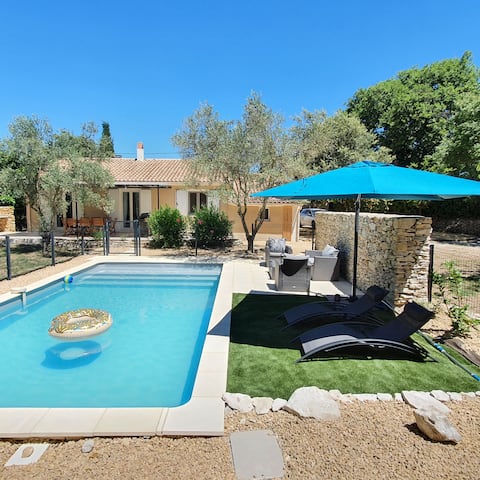 Maison de Provence with heated pool