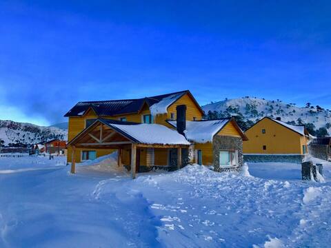 Magnificent house in a beautiful natural setting
