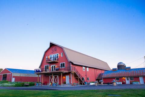 Puget Island Heritage Farmhouse