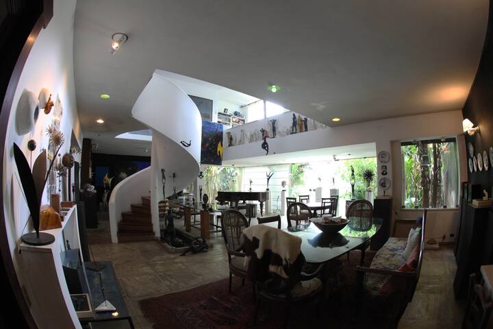 A sculptor’s house gallery image 5