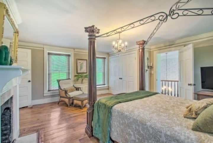 غرفة النوم 2: The Grand with Queen bed